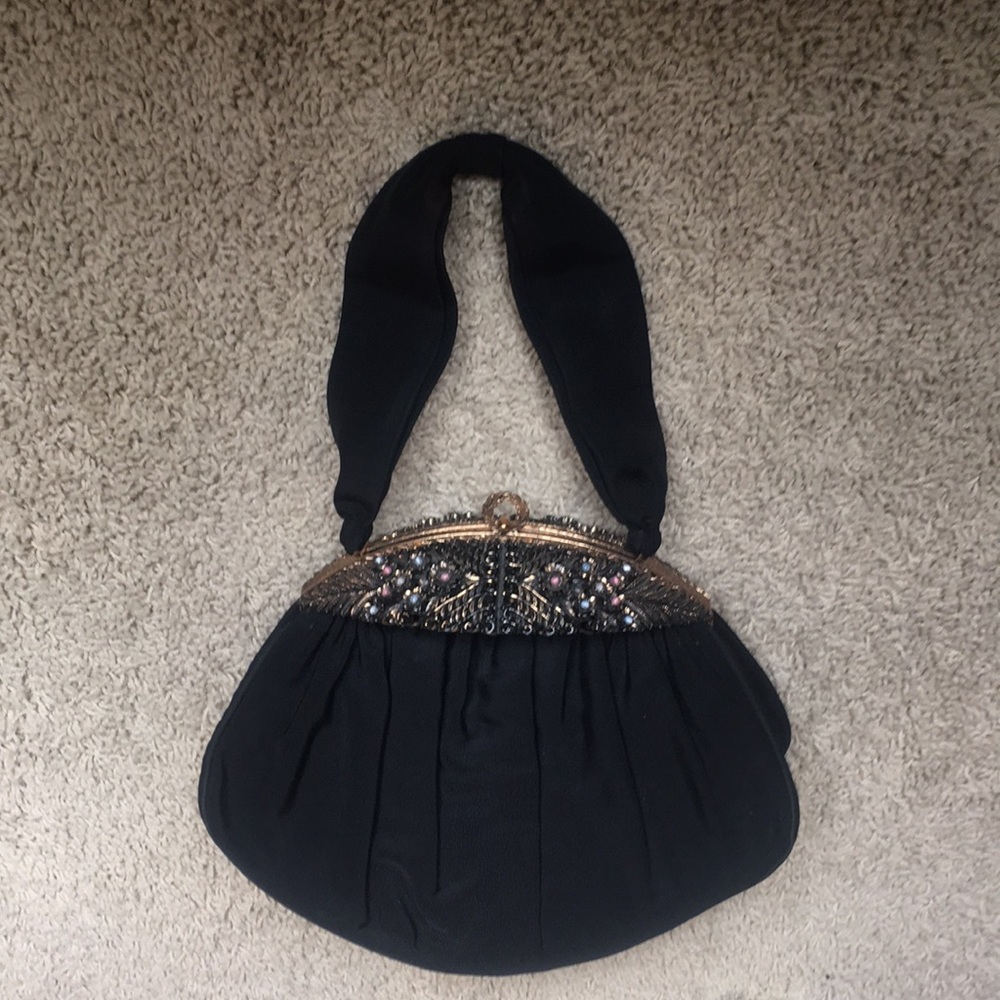 Vintage evening bag w/ beaded flowers and filigree